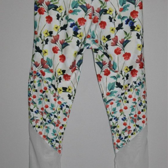 Fabletics  Zone High-Waisted Capri H10165 - Picture 4 of 12